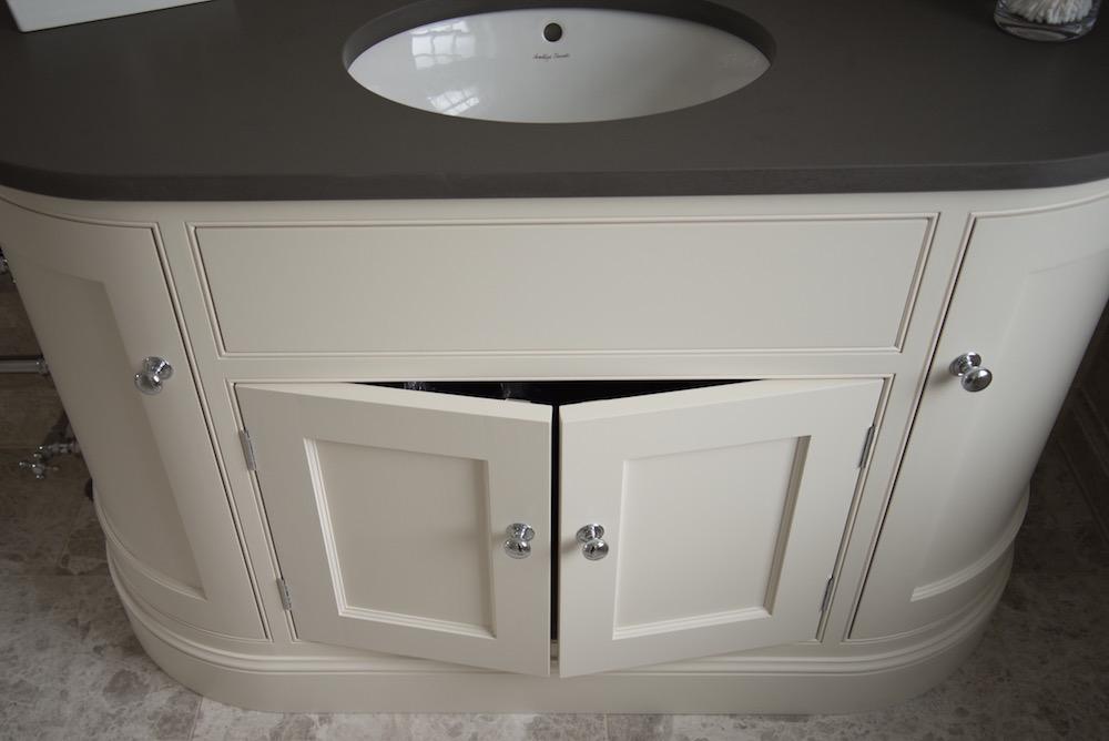 Curved White Bathroom Vanity 24 Inches